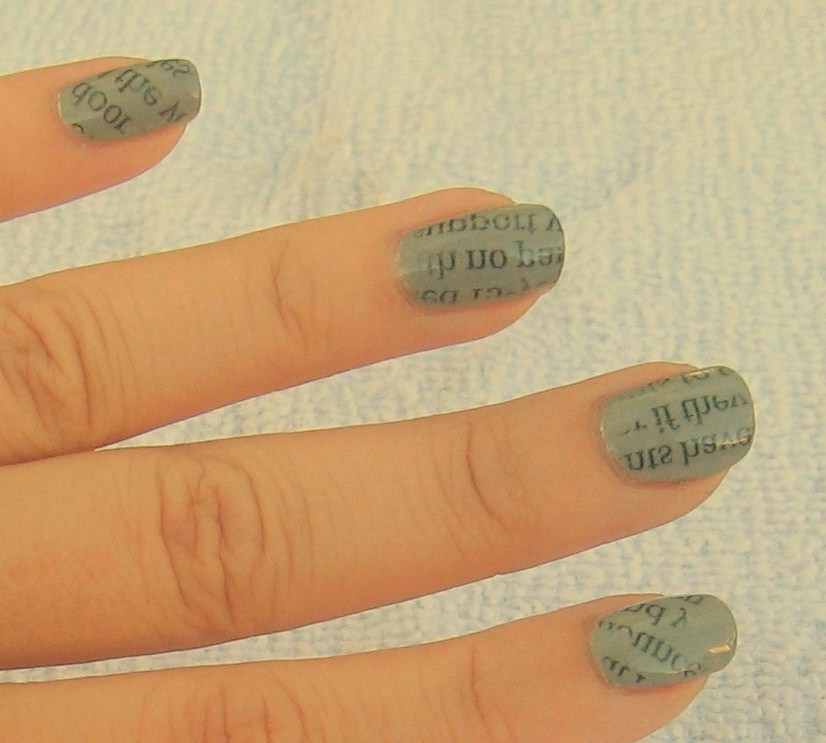 How To Make Newspaper Nails Without Alcohol