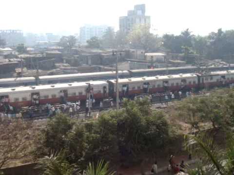 News Today Mumbai Local Trains